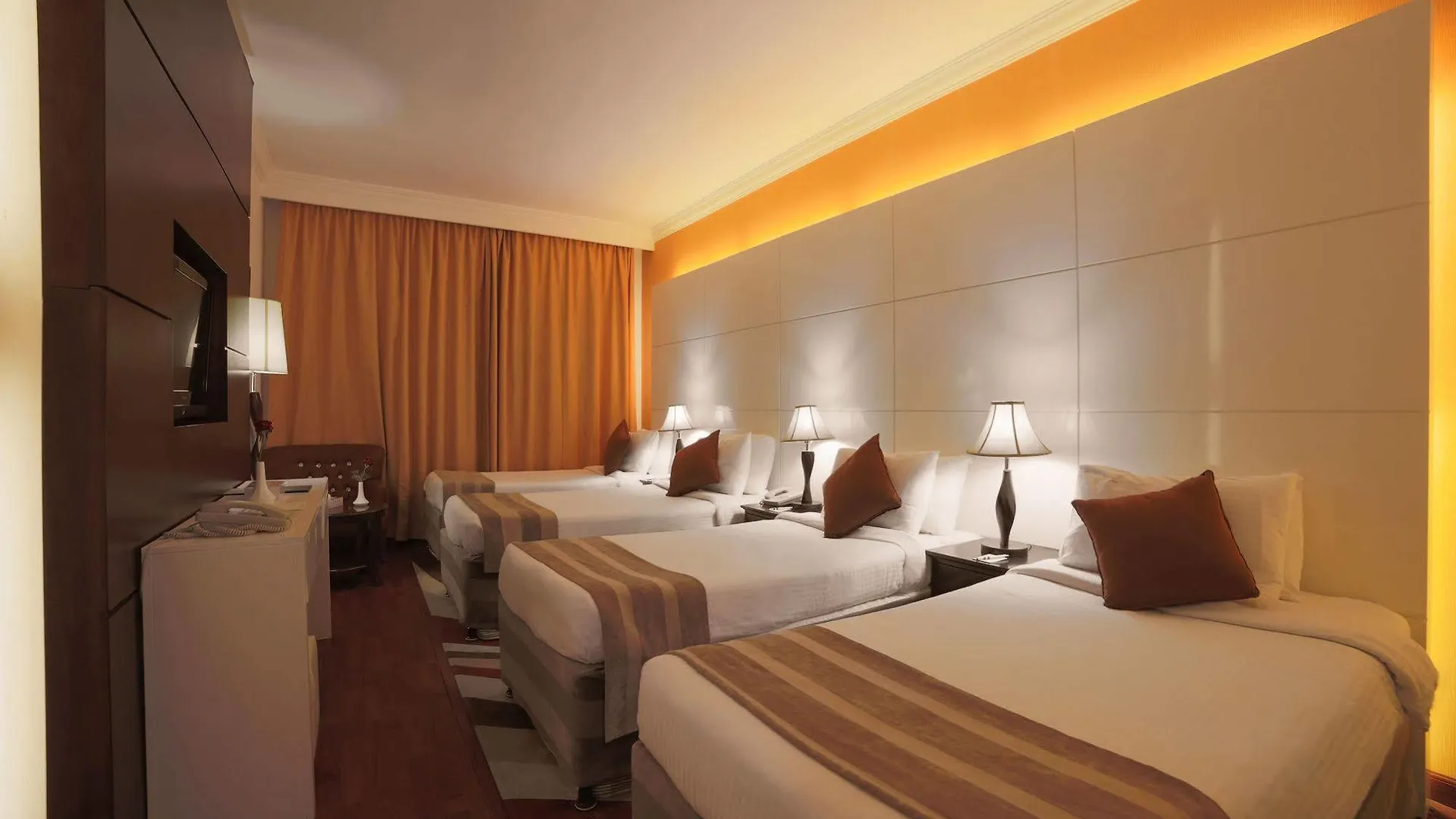 Mobark Plaza Hotel Makkah Mecca Saudi Arabia